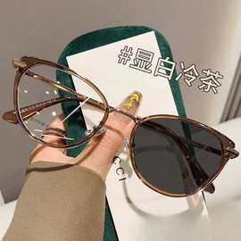 跨境复古猫眼近视镜女冷茶色显白素颜眼镜框时尚高级感变色平光镜