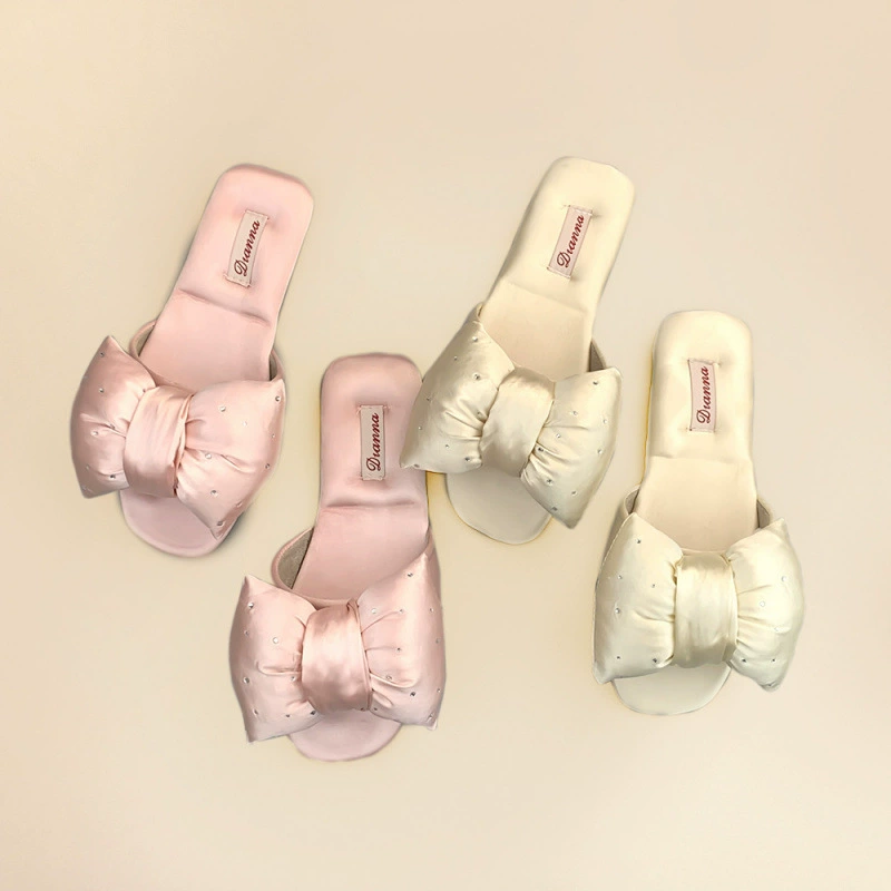 Женские летние босоножки с маленькими стразами, новинка 2025 года, корейский стиль, фееричный стиль, милый бант, полусандалии, прямые продажи с фабрики, оптом