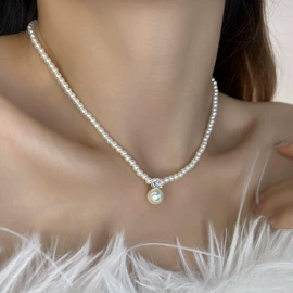 项链;耳环;耳钉