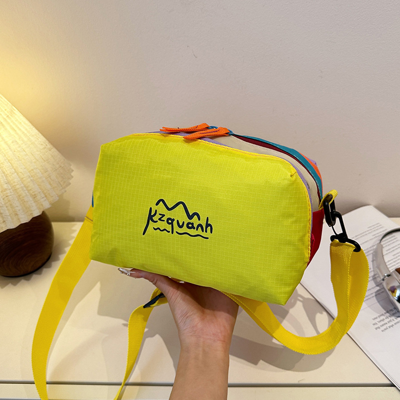 Dopamine Color-Blocking Makeup Bag with Three Compartments, New Portable Skincare and Toiletries Storage Korean-Style Clutch Bag