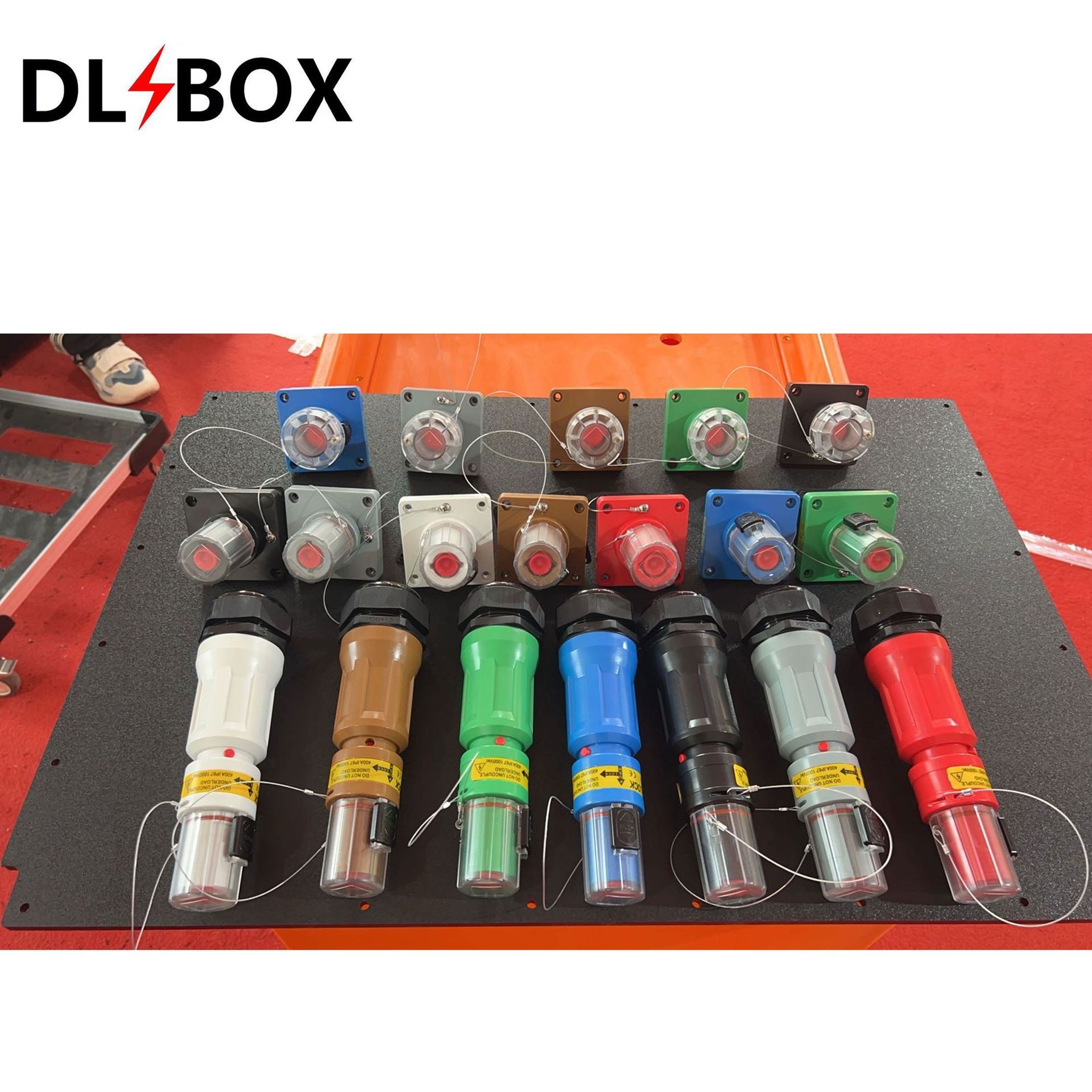 欧规工业插头、欧规工业插座、母插座大电流接插件400A-800A