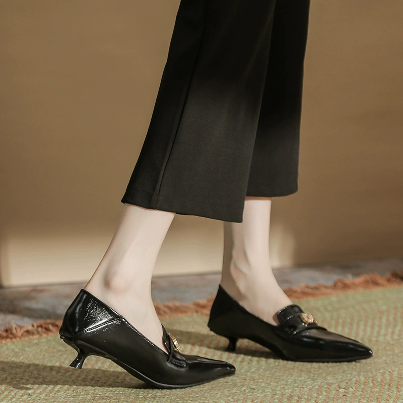 H9769-1 Популярная в Интернете модная женская обувь на высоком каблуке с острым носком для профессионального пригородного офиса на коротком каблуке, Новинка осени и зимы