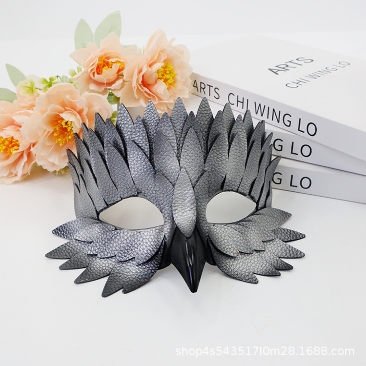 Ventas transfronterizas calientes de alta calidad pico plumas máscaras de mitad de cara búho máscaras Halloween party cos accesorios de vestuario