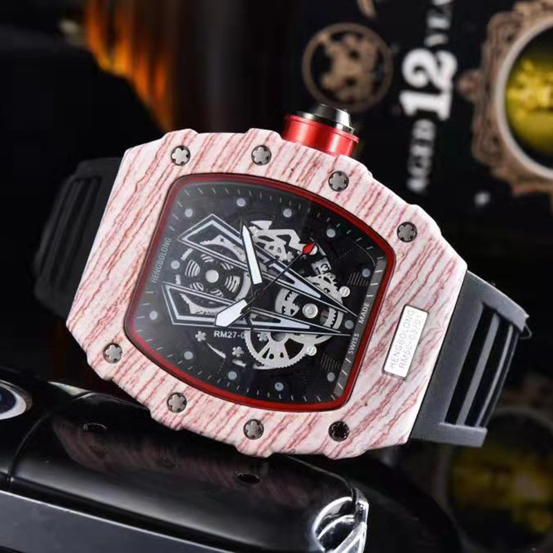 2023 Neue Holzmaserung Hohl Herrenuhr Fashion Business Barrel Quarzuhr_voghion.com