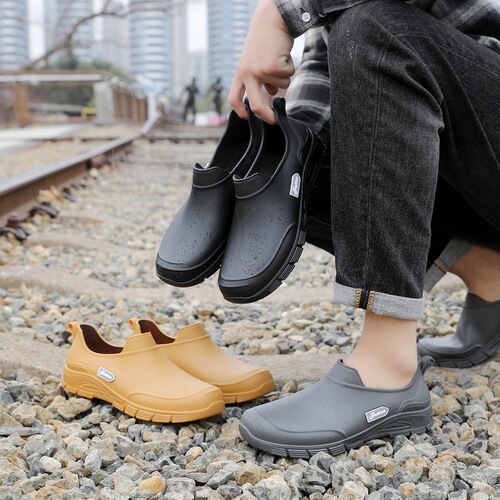 British-style rain boots for men—adult outdoor waterproof and non-slip water shoes, short-tube rain boots, wear-resistant rubber boots for kitchens, car washing, and food delivery.