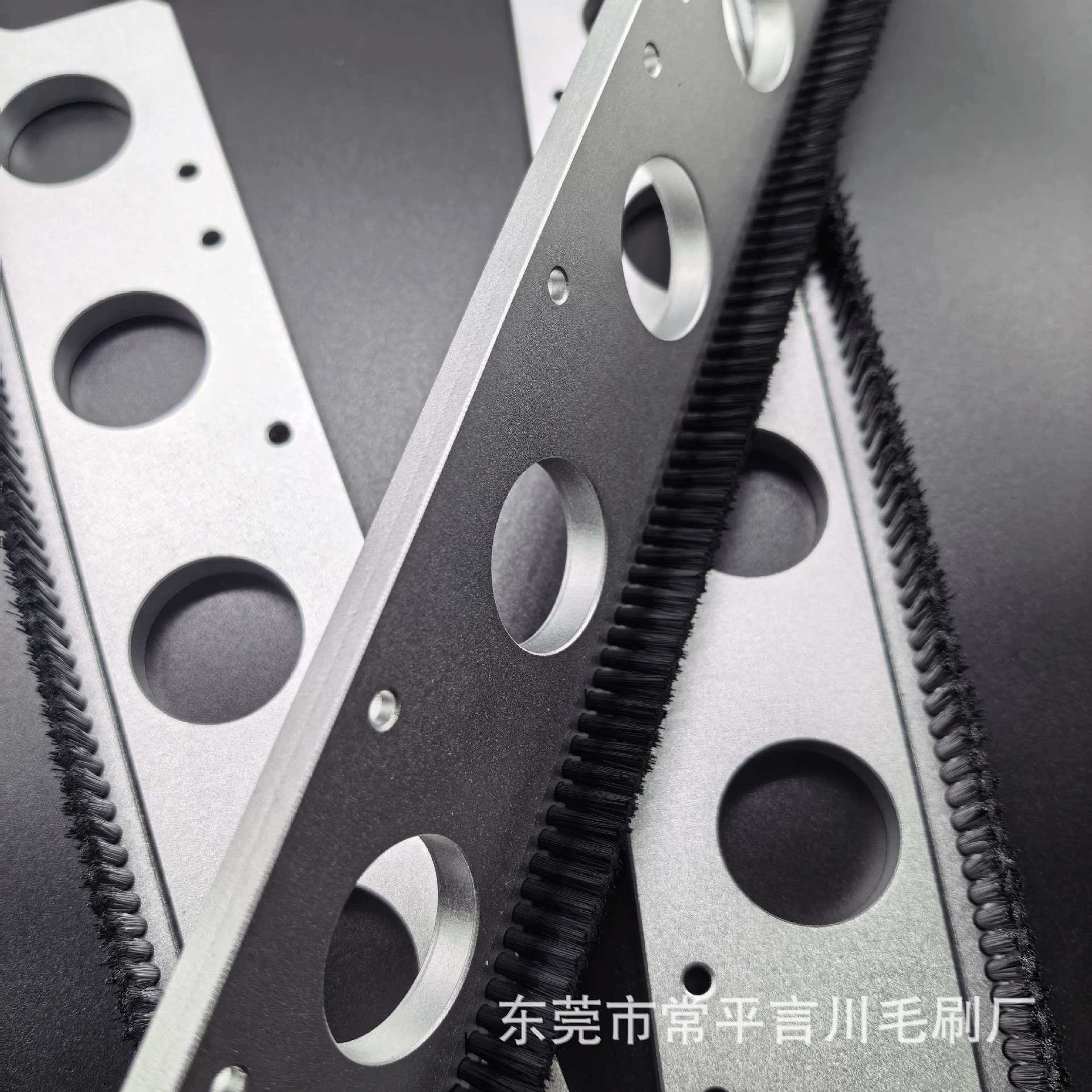 尼龙毛刷轮 铝轮刷 自动化除尘毛刷 机械清洁刷 源头工厂定制