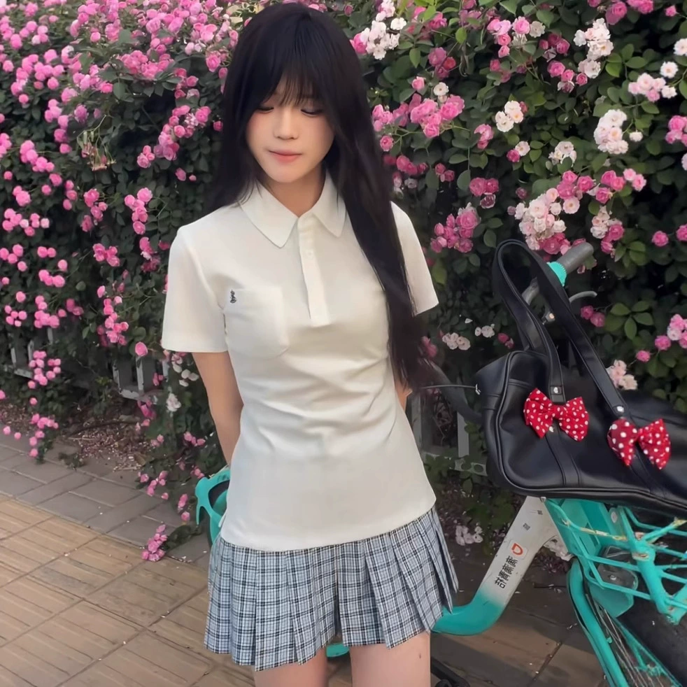 Оригинальная летняя рубашка-поло с обычным воротником, универсальная для повседневной носки студентами, стиль JK с затянутой талией, базовая модель Mino High School, вышитая подкладка.