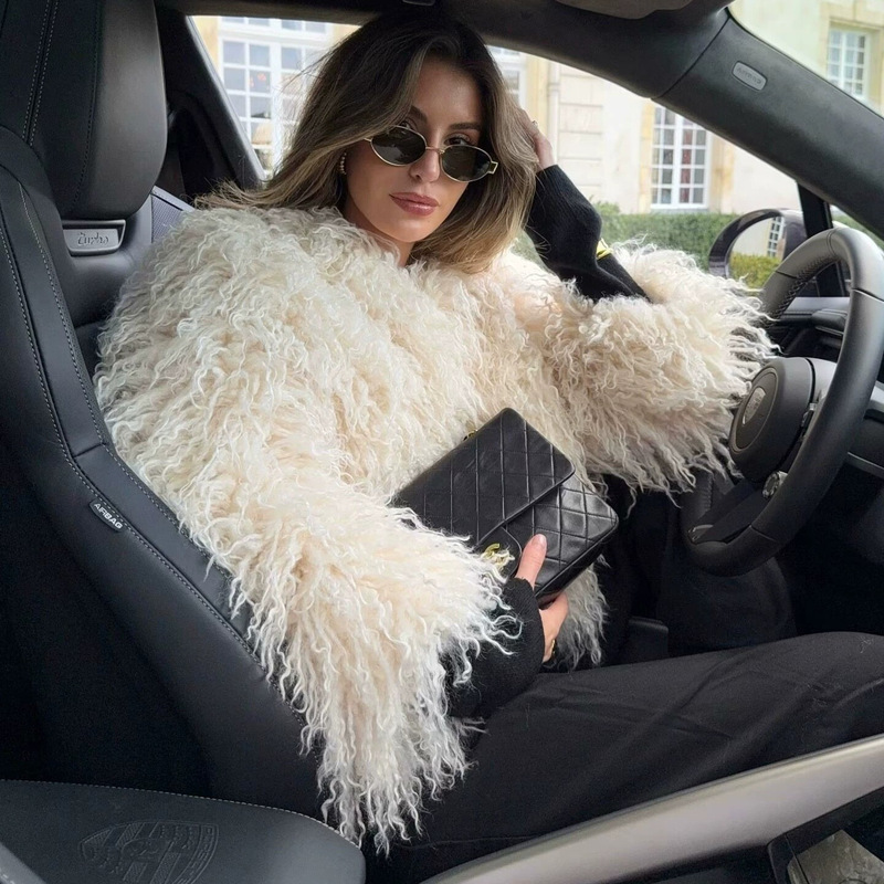 2025 New Autumn and Winter Plush Tops Artificial Beach Wool Fur Outwears Short Round Neck Cross-Border European and American Cardigans for Women 2025 New Autumn and Winter Plush Tops Artificial Beach Wool Fur Outwears Short Round Neck Cross-Border European and American Cardigans for Women