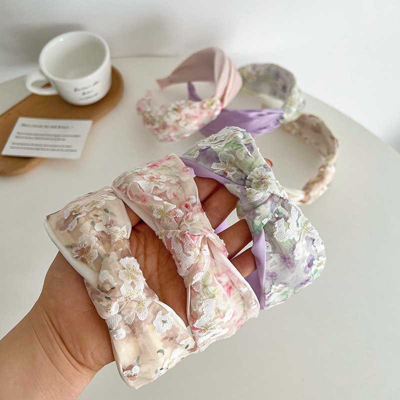 180g Weight Hair Band Hair Accessories Type 1 Piece Quantity Casual, Holiday, Daily Occasion Knot, Flower Pattern All Seasons Season Women's Gender Criss Cross Design Elegant, Korean Style Style Elegant Korean Style Women's Knot Flower Criss Cross Hair Band 3