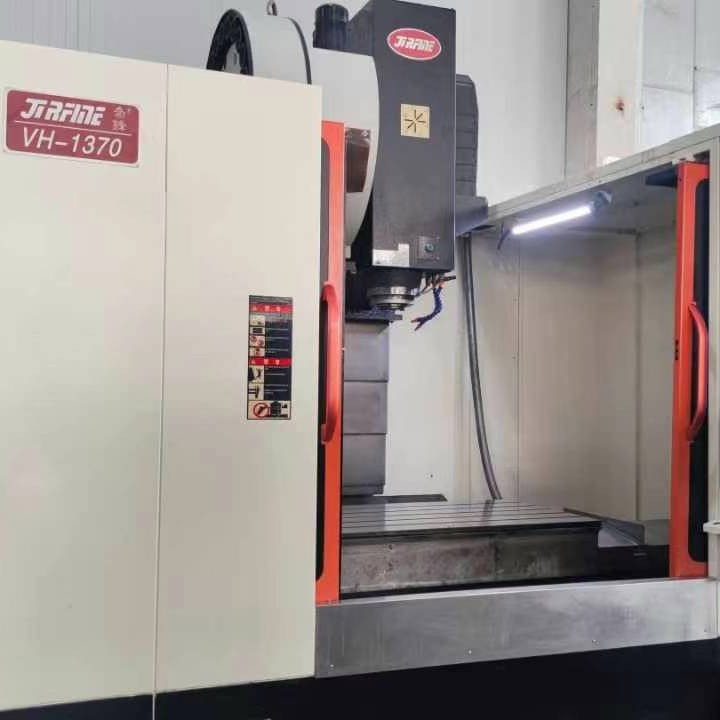 转让乔峰VH-1370立式加工中心发那科Oi-MF Plus三轴滚柱线轨