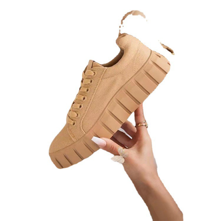 Donne di grandi dimensioni con suola spessa e suola piatta casual allacciata per scarpe da coppia alla moda in versione coreana da donna_voghion.com