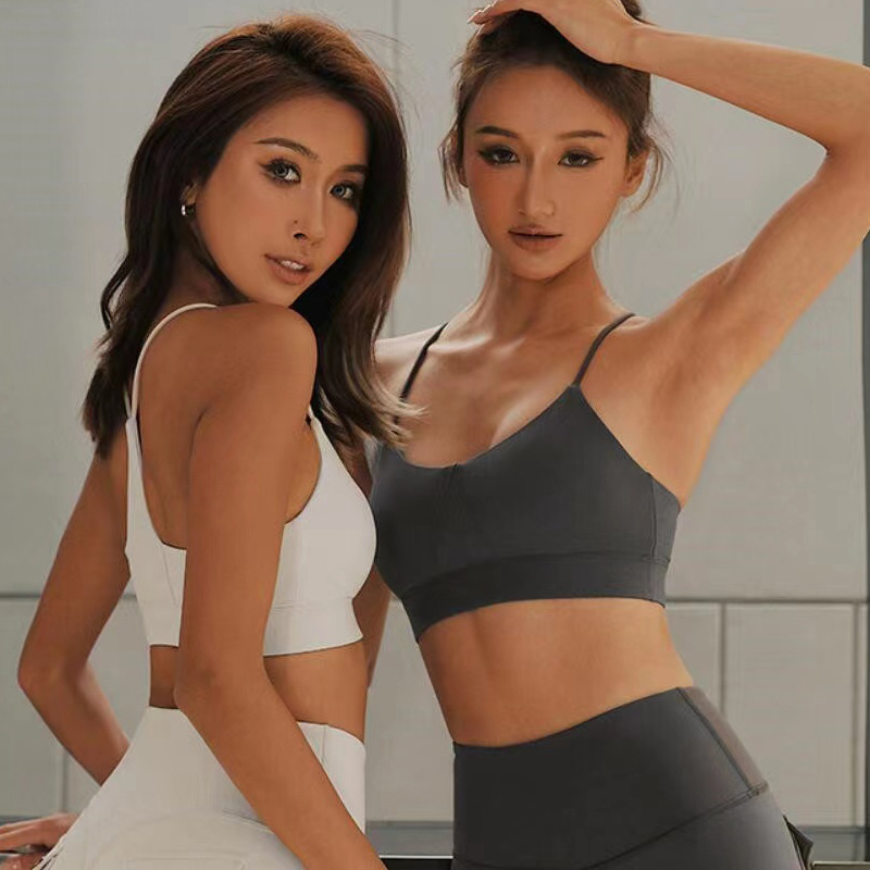 Comercio exterior belleza espalda envuelta pecho a prueba de golpes deportes yoga Chaleco de las mujeres de secado rápido alto elástico con almohadilla en el pecho Honda sujetador entrega de una pieza