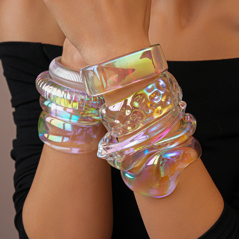 European and American Exaggerated Colorful Acrylic Geometric Irregular Bracelets Cross-Border Simple Personality Unique High-End Hand Jewelry for Women European and American Exaggerated Colorful Acrylic Geometric Irregular Bracelets Cross-Border Simple Personality Unique High-End Hand Jewelry for Women