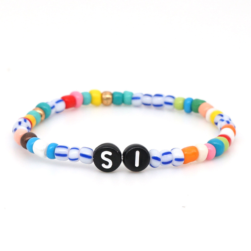 Simple Style Ethnique Bohème Coloré Perle Tissé Bracelet Femelle Ins Niche Perlé Lettre Petite Main Ornement display picture 8