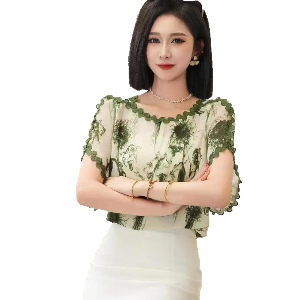 Een ruime selectie chiffon blouses voor de zomer en herfst op voorraad, met een flatterend design en stijlvolle tops met prints._voghion.com
