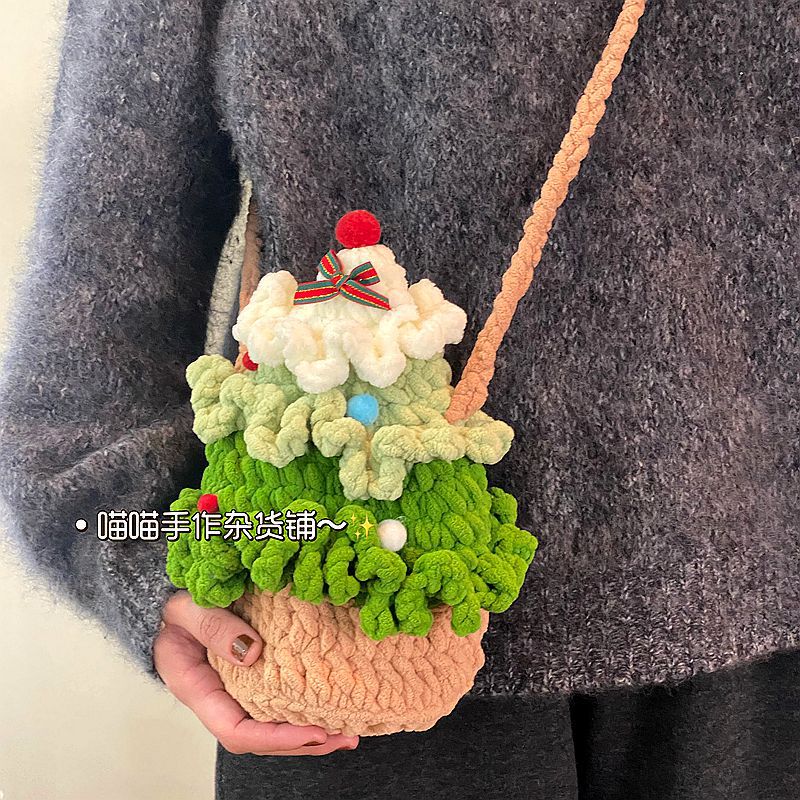 Christmas DIY Handmade Bag Finished Product 2025 New Interesting Mobile Phone Bag Cute Crossbody Knitted Wool Bag