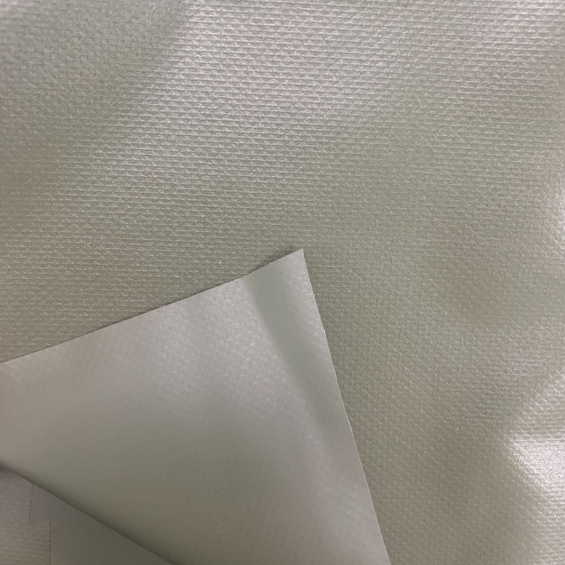 乙烯基雨衣布料 31丝阻燃PVC夹网布 工业 防护服面料-阿里巴巴