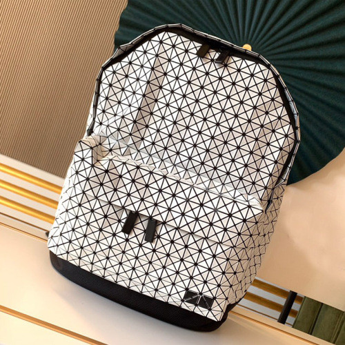 23 Original Factory New Geometric Diamond Grid Women's Bag Large Capacity Silicone Grid Dual Shoulder Bag Computer Backpack Student School Bag