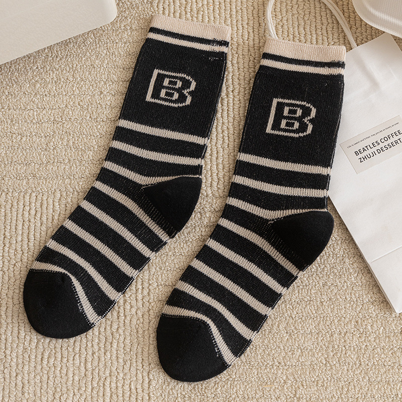 アルファベットB