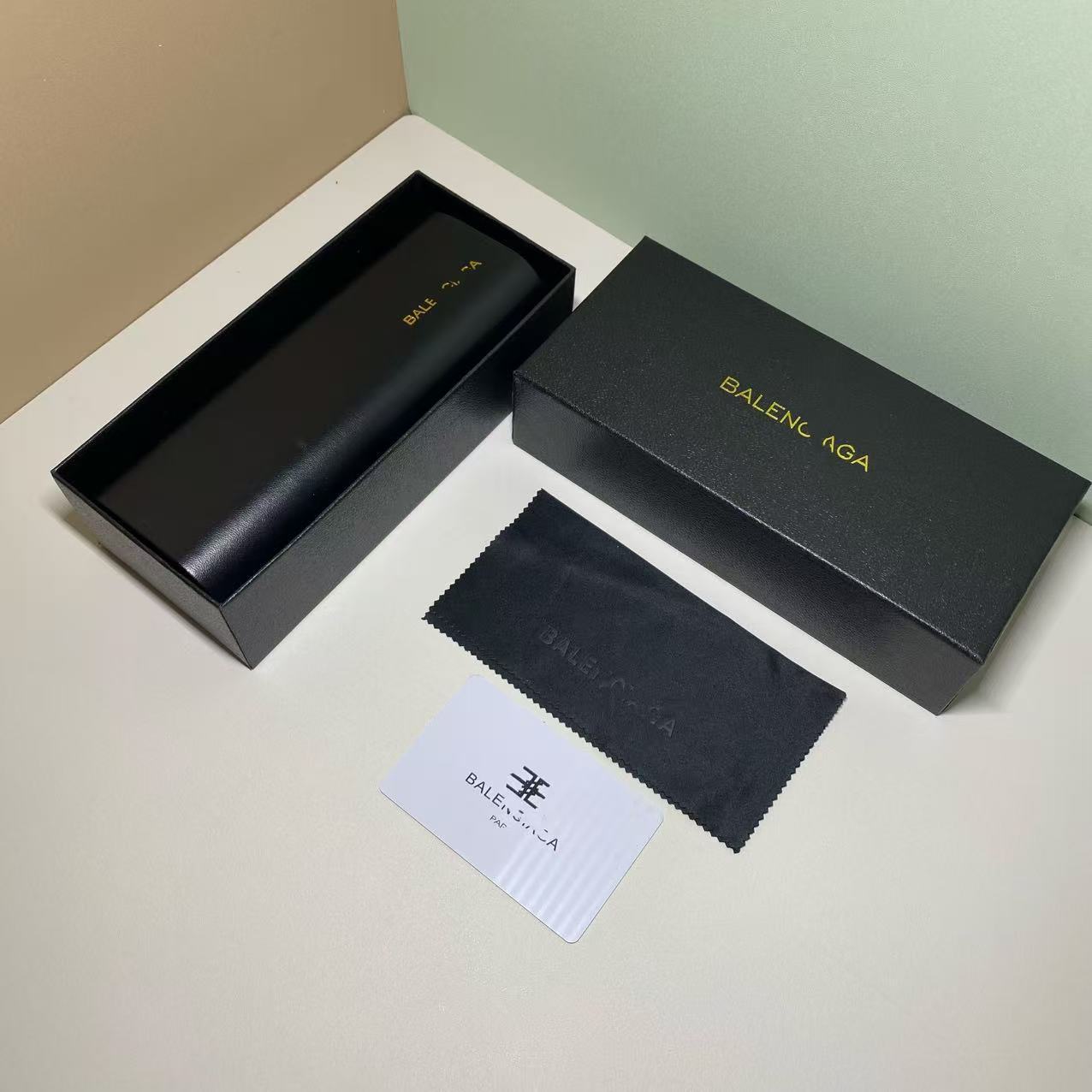 Fábrica al por mayor directa de una sola pieza de caja de espejos de alta calidad caja de almacenamiento gafas de sol gafas de sol caja de gafas de sol