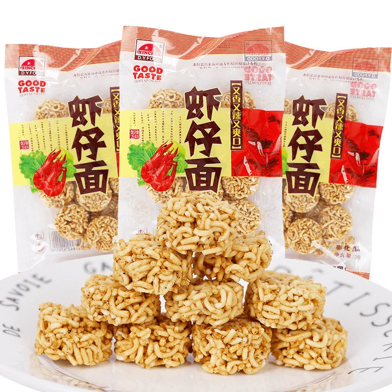 Лапша с креветками, сухие шарики рамэна, ностальгические закуски детства 8090, офисные закуски интернет-знаменитостей, воздушные закуски