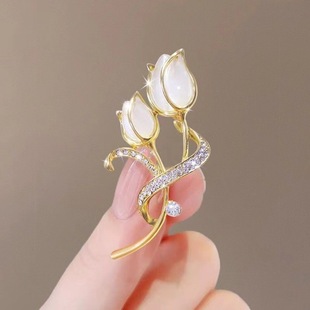 High-grade Anti-opal Tulip Brooch Women's Luxury Elegant Corsage Exquisite All-match Suit Bag Accessories