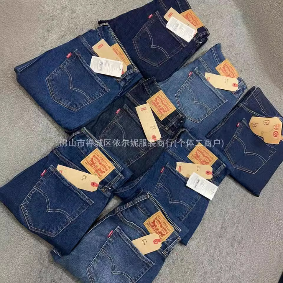 Men jeans 广州新塘男士牛仔裤宽松休闲直筒青年长裤子尾货批发