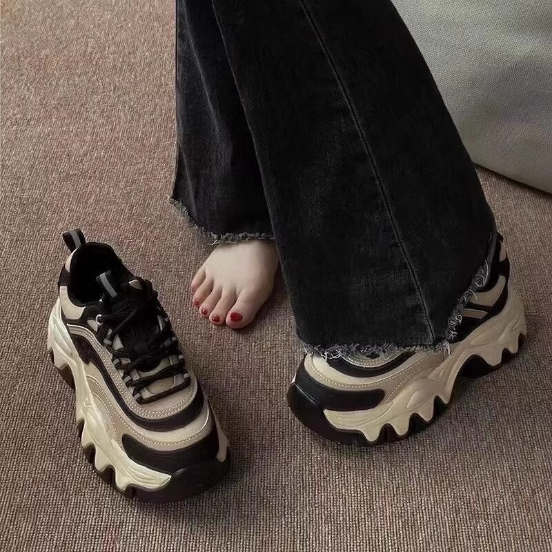 Thick bottom Torre shoes women's 2024 autumn and winter new fleece-lined feet small 34 yards explosion women's sports casual shoes Thick bottom Torre shoes women's 2024 autumn and winter new fleece-lined feet small 34 yards explosion women's sports casual shoes