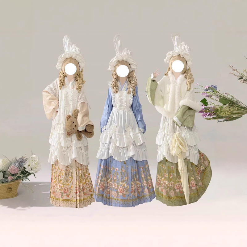 New Chinese-Style Hanfu with Cross-Collar, Pipa Sleeves, and Fleece-Lined Lolita-Style Cute Horse-Faced Cape Set New Chinese-Style Hanfu with Cross-Collar, Pipa Sleeves, and Fleece-Lined Lolita-Style Cute Horse-Faced Cape Set