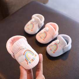春秋季婴儿鞋子0-1岁软底男女新生宝宝防掉防滑6-9-3个月布鞋卡通