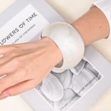 �W���羳��� bracelet�Ʒ�F�����Խ�������C �y�����������C��