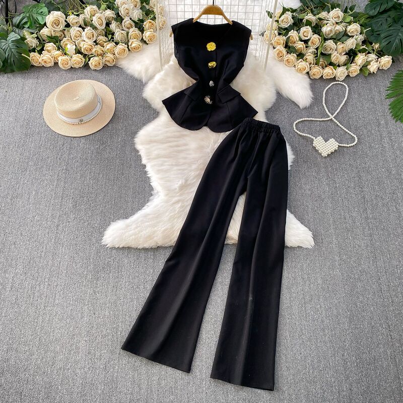 High-End Accessible Luxury, Unique and Beautiful Metal Buckle Round Neck Vest + High-Waisted Wide-Leg Pants Two-Piece Suit High-End Accessible Luxury, Unique and Beautiful Metal Buckle Round Neck Vest + High-Waisted Wide-Leg Pants Two-Piece Suit