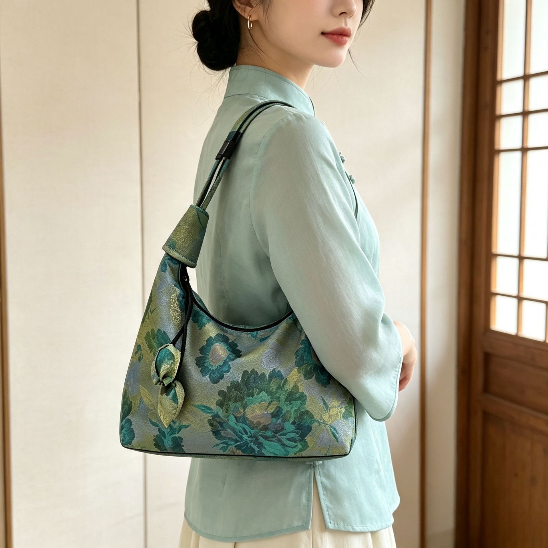 Ffloating Light Crescent Bag, Adjustable Crossbody Bag, Compact Chinese Style Versatile Floral Bag, Gift for Mom