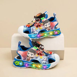 Boys Summer Baotou Sandals 2025 New Children's Campus Casual Cartoon Light Shoes Boys Beach Shoes