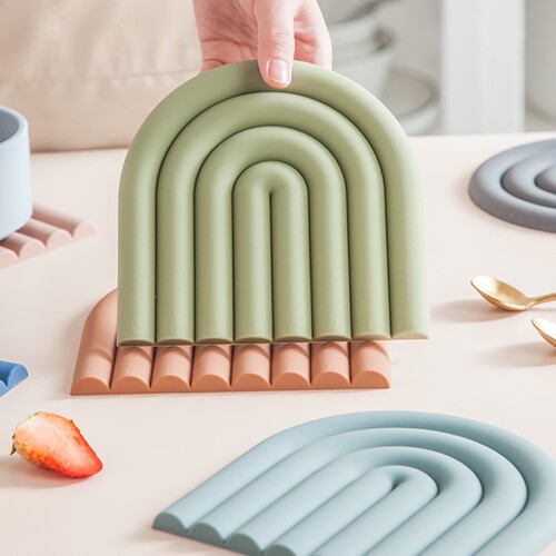 Cross-border Nordic Rainbow Insulated Mat, Thickened Casserole Pad, Irregular-Shaped Coaster, Kitchen Table Mat, Drainage Mat, Silicone Placemat