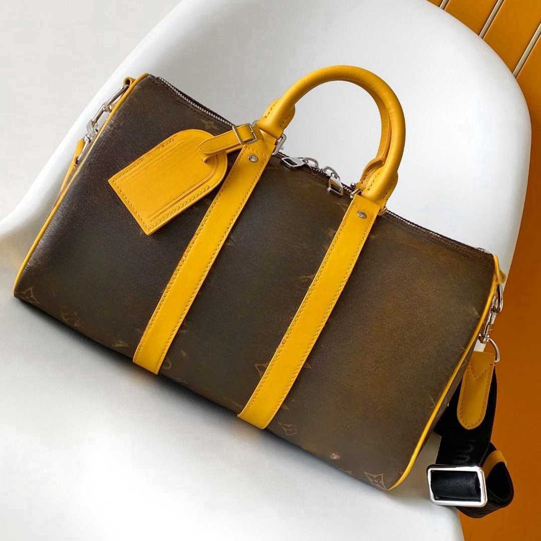 classic fashionable handheld travel bag