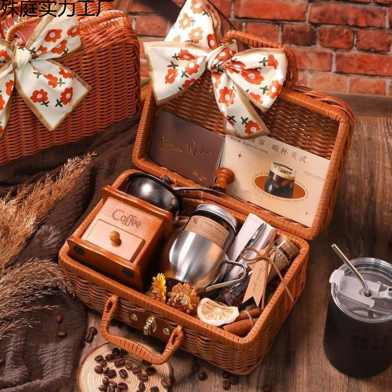 Hand Grinder, Hand-Cranked Coffee Machine, Coffee Bean Grinder, All-In-One Small Household Portable Gift Box Set