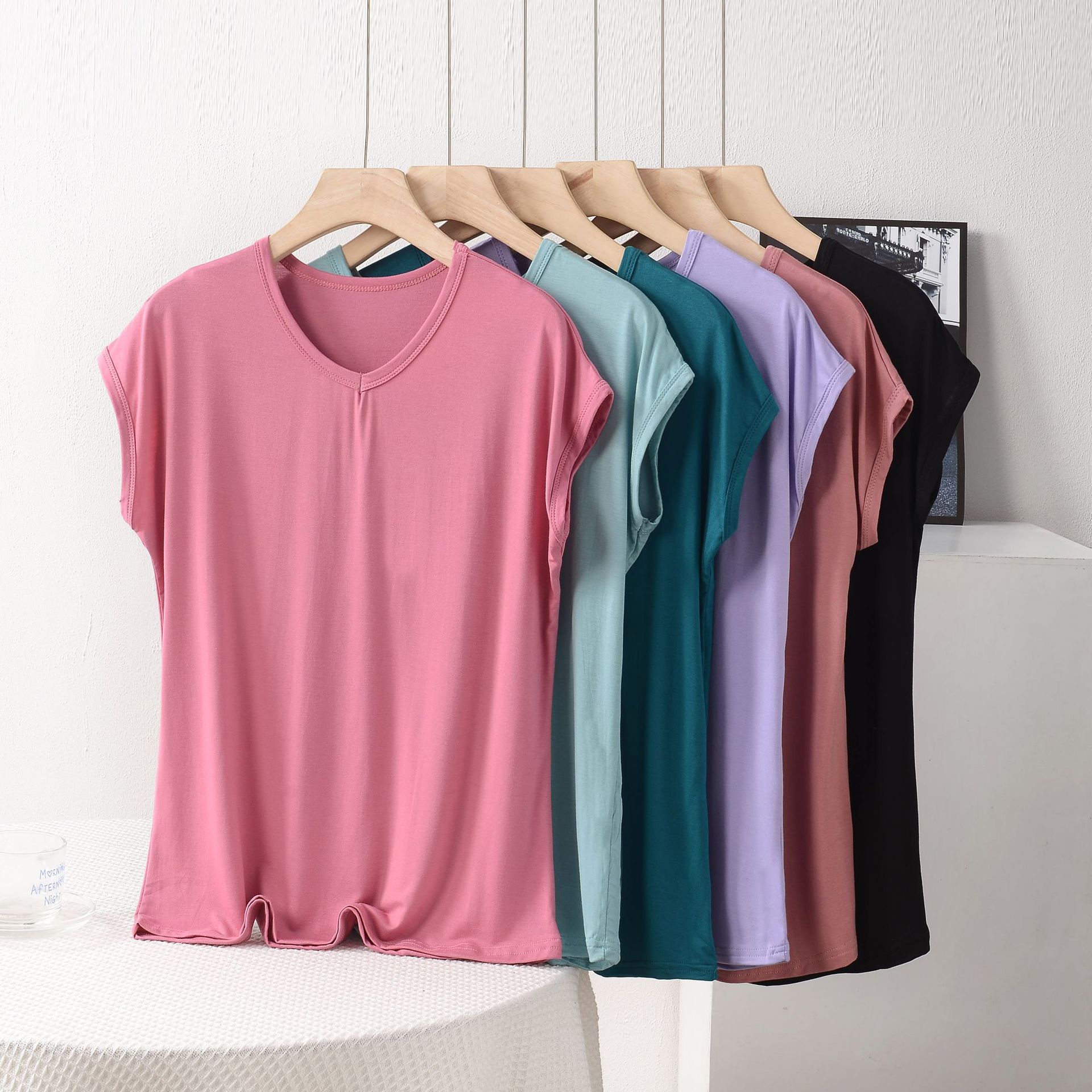 V领莫代尔短袖t恤女夏季薄宽松大码胖mm200斤打底衫上衣宽肩背心