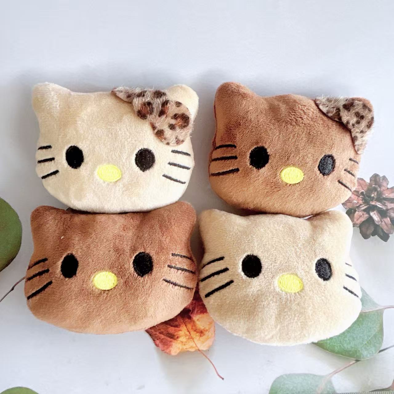 Cartoon KT cat brooch, children's hat, clothing, shoes, socks, accessories, hair clips, decorative small cat plush accessories