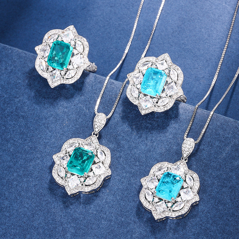 2024 nueva joyería Zhuang Shengsheng, fondo de cobre, esmeralda de simulación chapada en oro, traje retro premium femenino 8*10