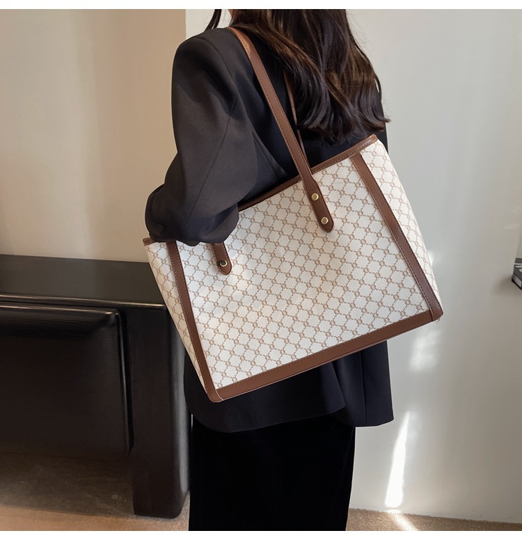 High-end, stylish, versatile, hand-carry bag for women, 2025 new trendy and popular single-shoulder bag with large capacity tote bag undefined