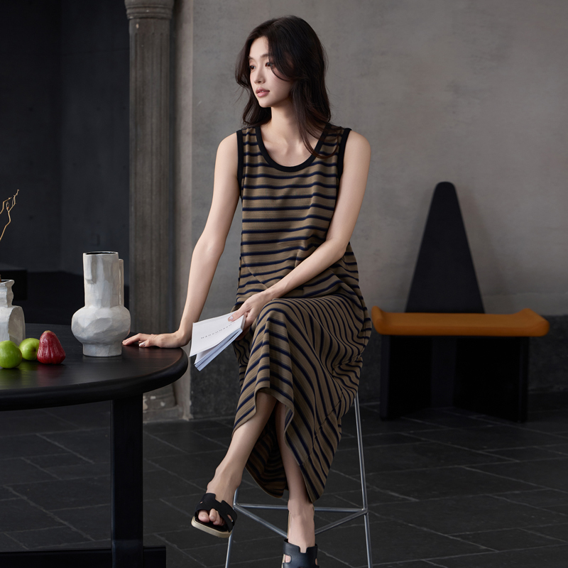 Foreign Trade Cross-Border Tall Women's New Summer Striped Nightgown with Chest Pads, Slimming Vest-Style Mid-Length Dress That Can Be Worn Outside