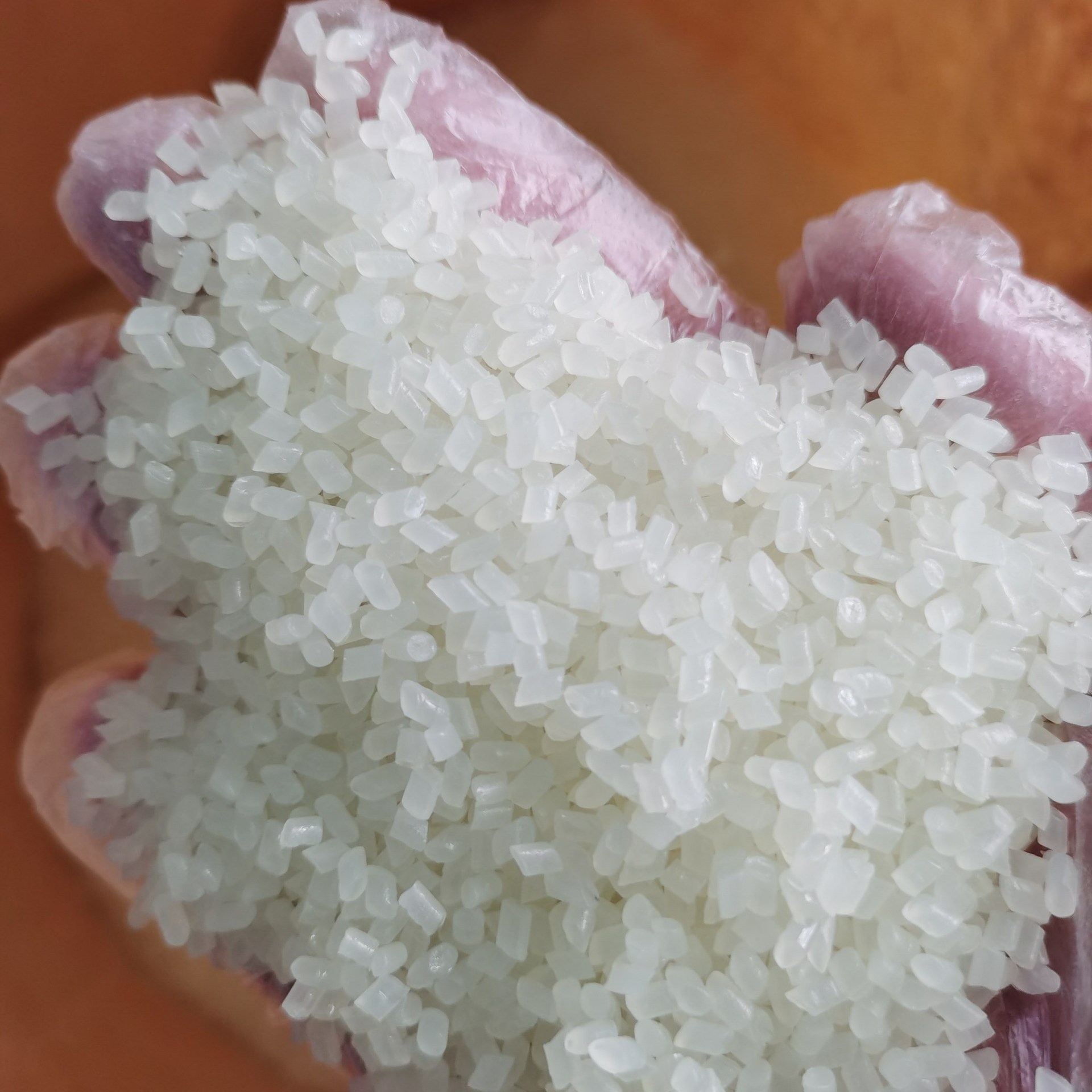 TPU消黄母粒 聚氨酯注塑抗黄变剂 聚氨酯树脂耐热稳定剂