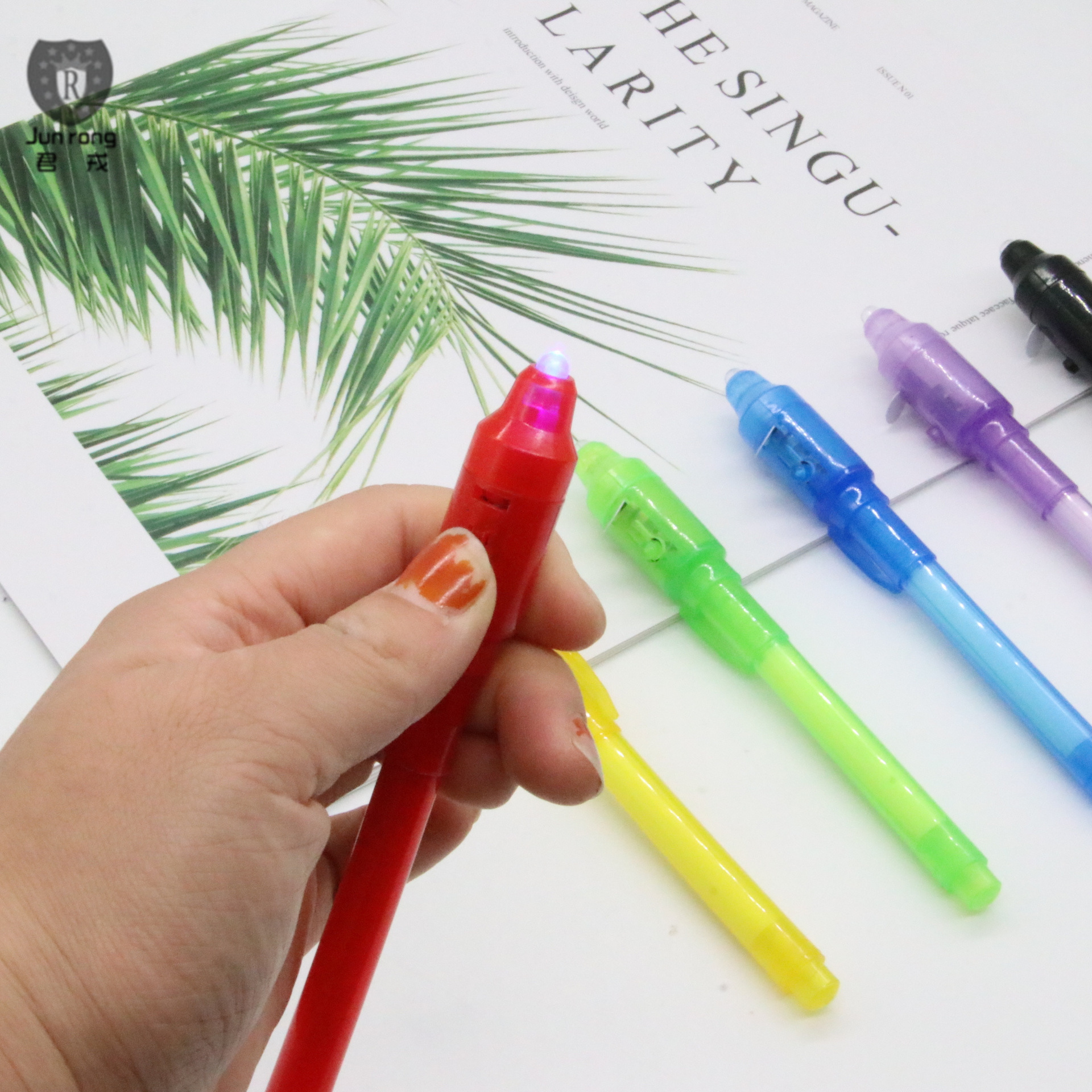 Pluma de luz invisible de plástico pluma de cabeza grande pluma detector de dinero pluma multifunción diseño de logotipo en stock pluma de publicidad pluma de regalo Tonglu