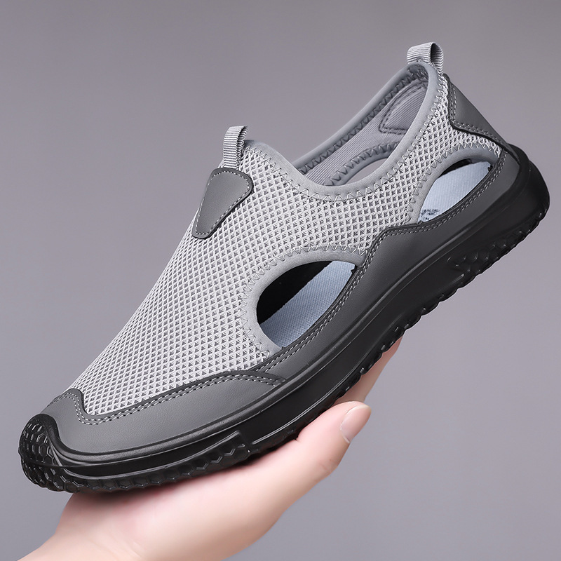 2025 cross-border e-commerce summer new breathable mesh shoes men's mesh hollow sandals soft-soled men's shoes hole shoes