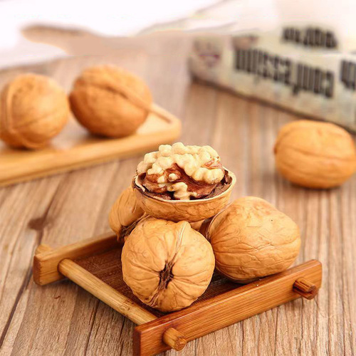 Herbal Flavor Roasted Walnuts Ripe Walnuts 500g Thin-skinned Hand-peeled Milky Walnuts New Year Snacks Fried Ripe Walnuts