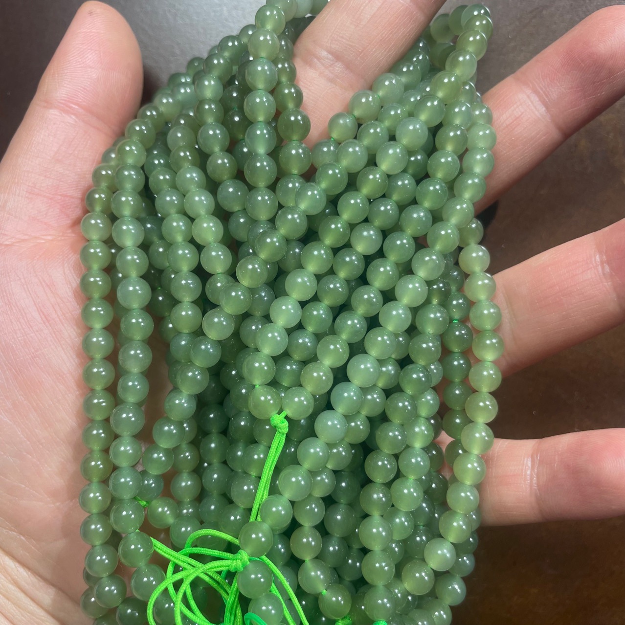 青海和田玉冰晴水料108颗圆珠项链青白玉卡6mm手串男女和田玉散珠