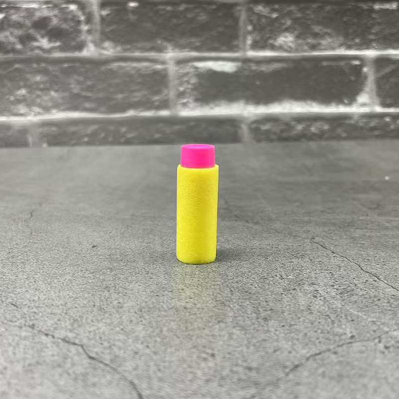 Rose red head yellow (1.3cm diameter, 1.4g)