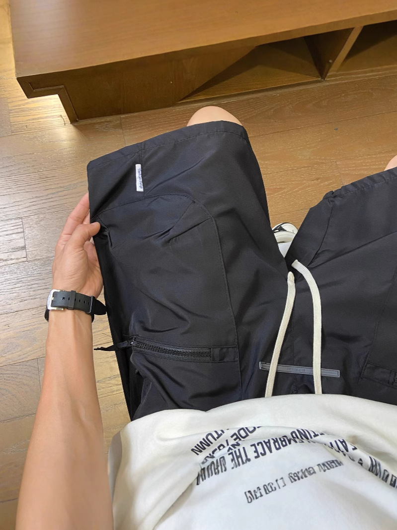 Camisas menos ropa pantalones de cinco puntos sueltos casuales delgados de verano para hombres, pantalones de playa de secado rápido con cremallera de varios bolsillos, pantalones de hombre