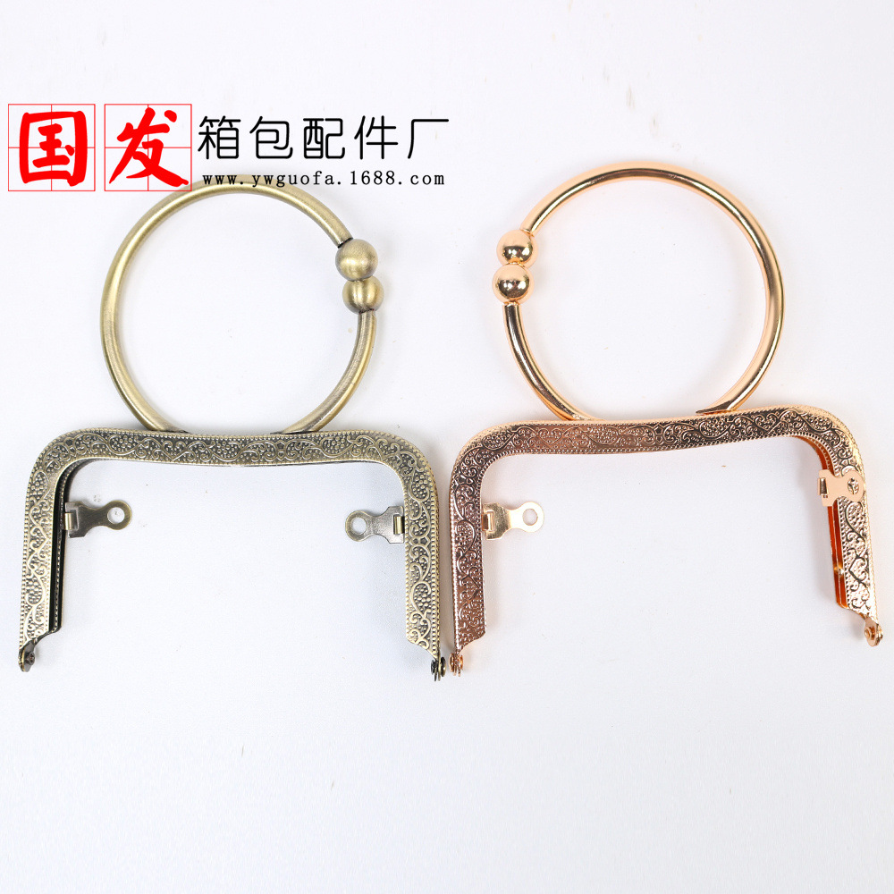 Nuevo producto: agujero de tornillo de 12.5cm cintura cóncava en relieve pulsera en forma de O oro brazalete creativo bolso de mano